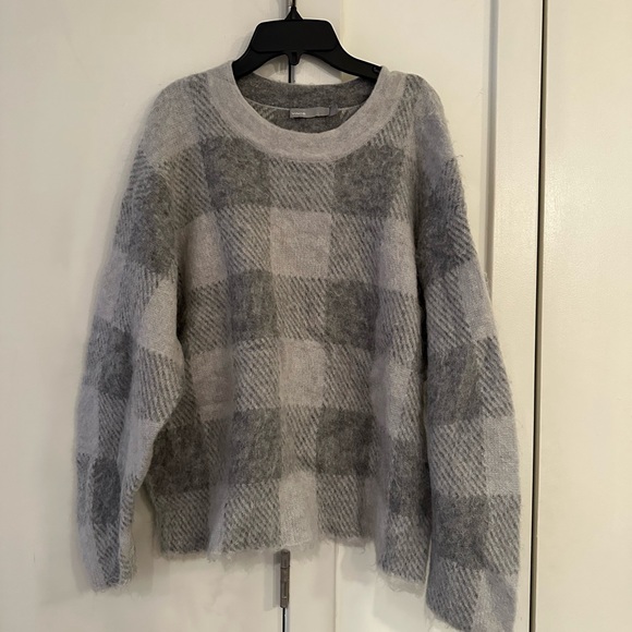 Vince PLAID CREWNECK SWEATER - Picture 2 of 4